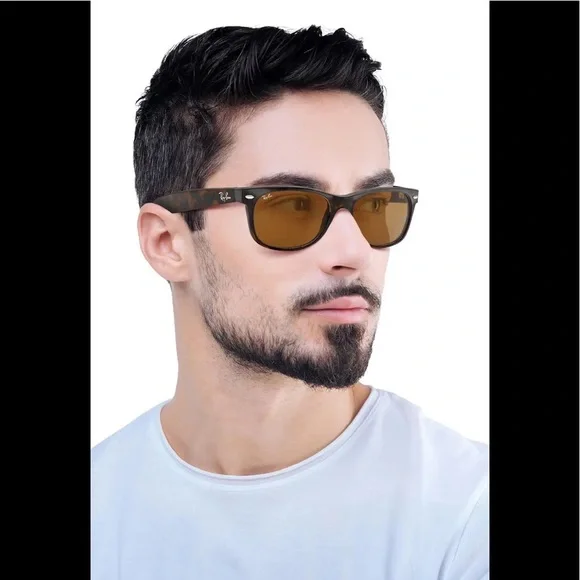 Ray-Ban | Accessories | Ray Ban New Wayfarer Classic | Poshmark